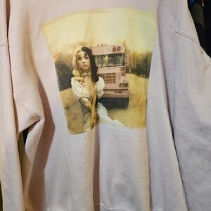 Gildan Light Pink Graphic Women's Sweater